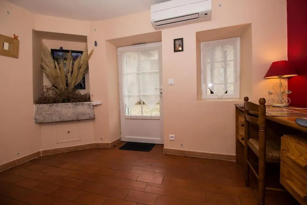 Maison Tout Confort, Climatisee, Dans Le Centre Historique Avec Parking Prive. Saint-Rémy-de-Provence فرنسا