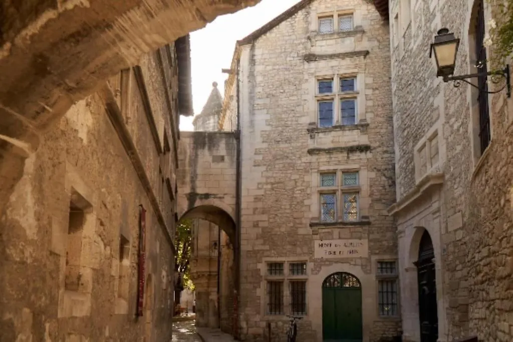 Maison Tout Confort, Climatisee, Dans Le Centre Historique Avec Parking Prive. Saint-Rémy-de-Provence Γαλλία